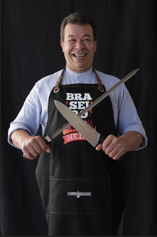 Zé Almiro — apresentador do Churrasqueadas